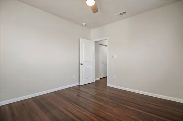 820 W College Street, Sherman, TX 75092