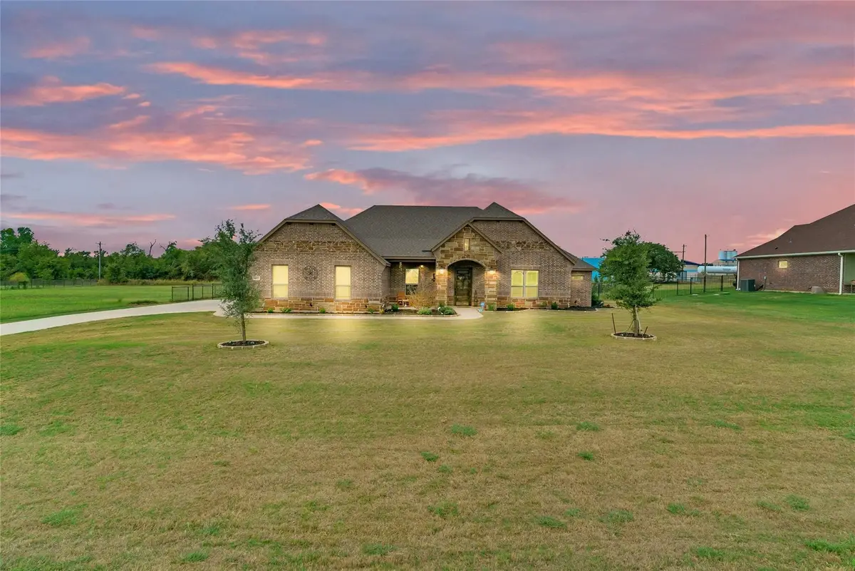217 Maverick Court, Granbury, TX 76049 - Image #1