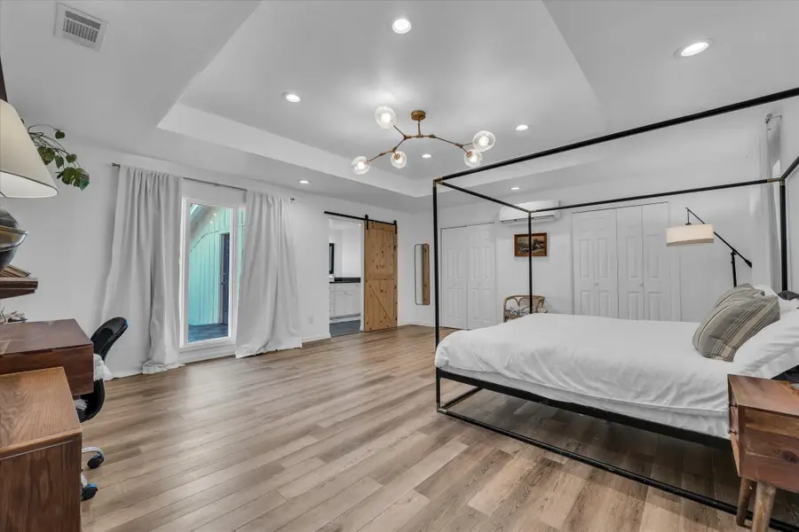 8900 Valley Brook Circle, Woodway, TX 76712 - Image #3