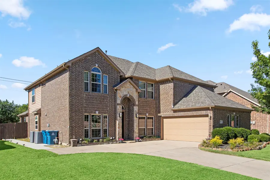 912 Danbury Drive, Desoto, TX 75115 - Image #2