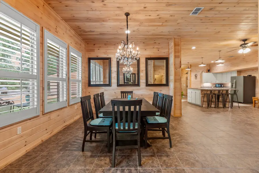 1240 Blossom Lane, Athens, TX 75751 - Image #3