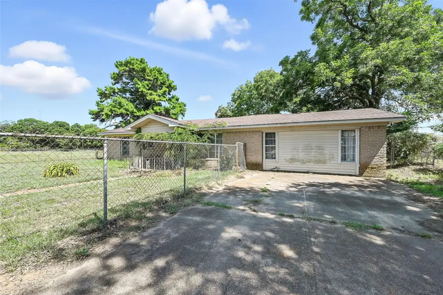 408 Alsdorf Street, Rosser, TX 75157 - Image #2