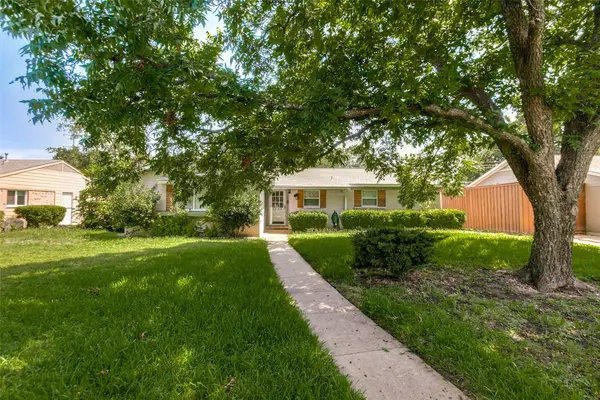 1130 Larkspur Drive, Richardson, TX 75081