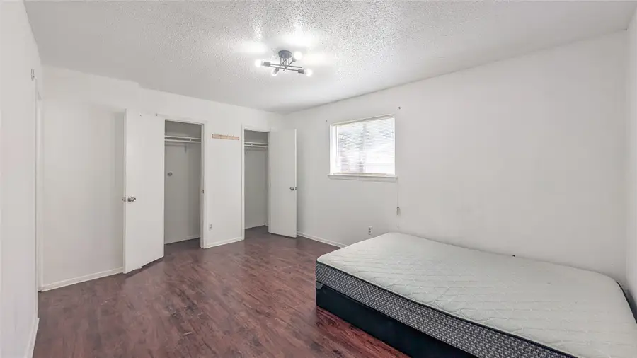 1107 Waverly Drive, Arlington, TX 76015 - Image #3