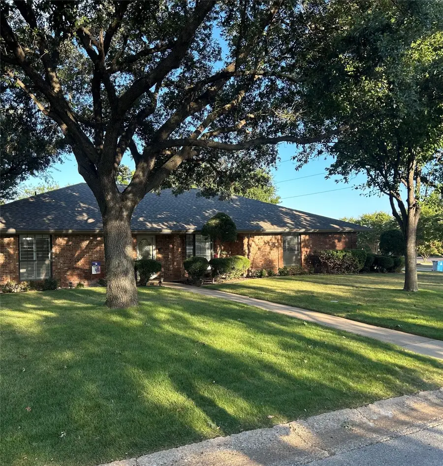 490 Sellmeyer Lane, Highland Village, TX 75077 - Image #3