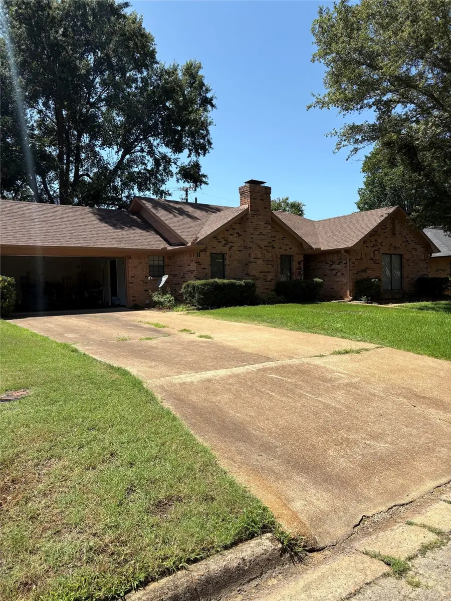 605 32nd Street Ne, Paris, TX 75460 - Image #2