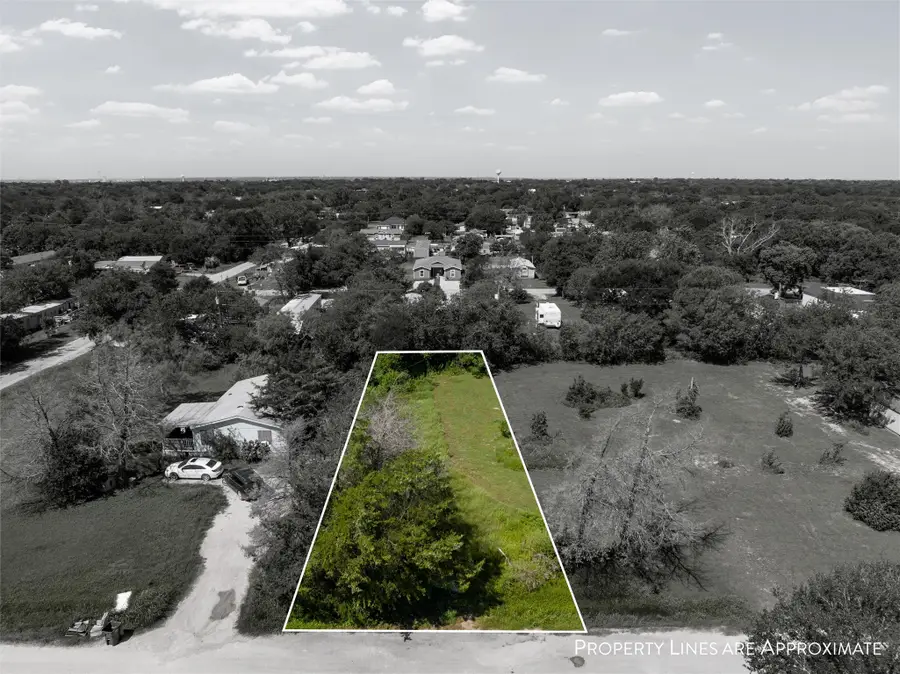 1608 Travis Street, Bellmead, TX 76705 - Image #3