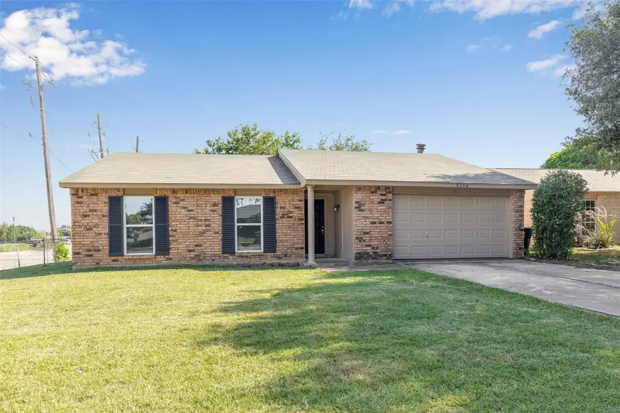 5236 Arbor Glen Road, The Colony, TX 75056 - Image #2