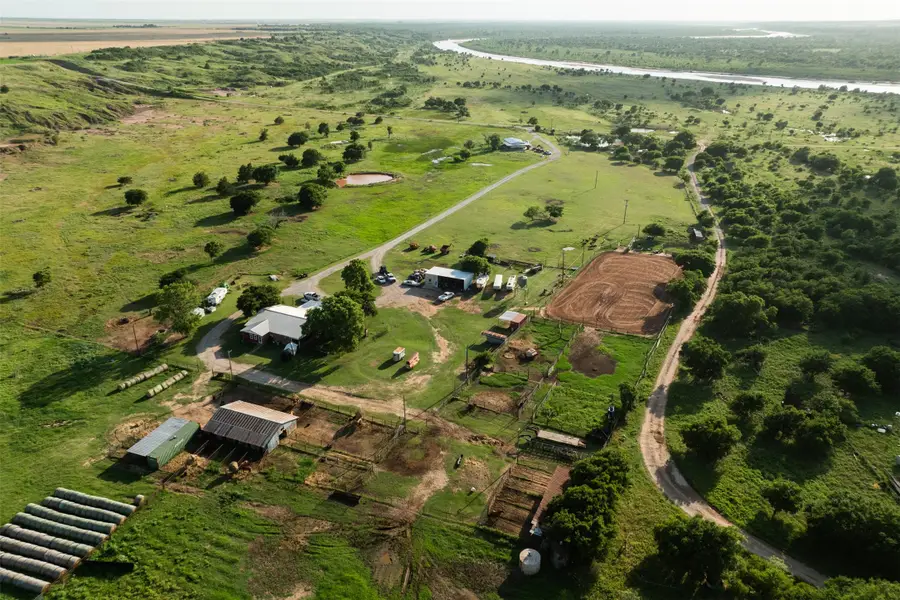 3396 River Bottom Rd, Burkburnett, TX 76354 - Image #3