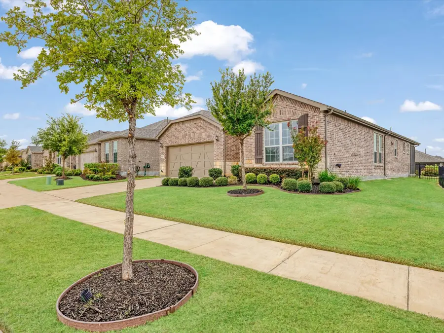 7620 Bravery Drive, Aubrey, TX 76227 - Image #3