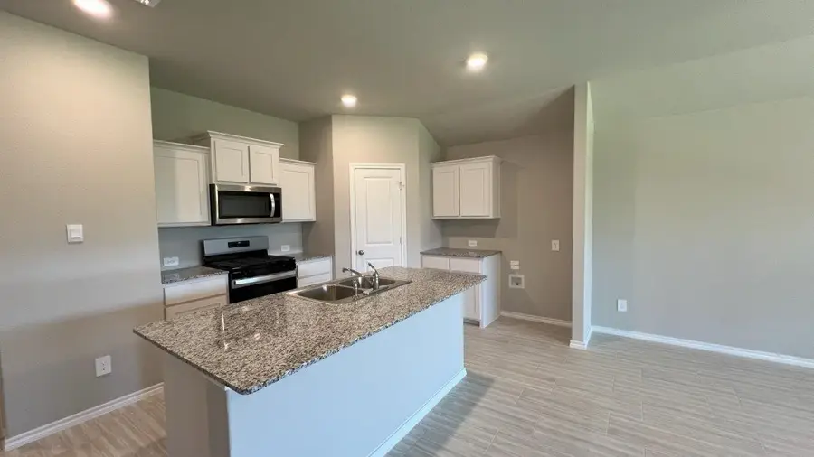 8409 Hollymead Lane, Fort Worth, TX 76131 - Image #2