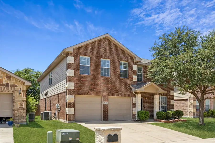 8621 Shallow Creek Drive, Fort Worth, TX 76179 - Image #2