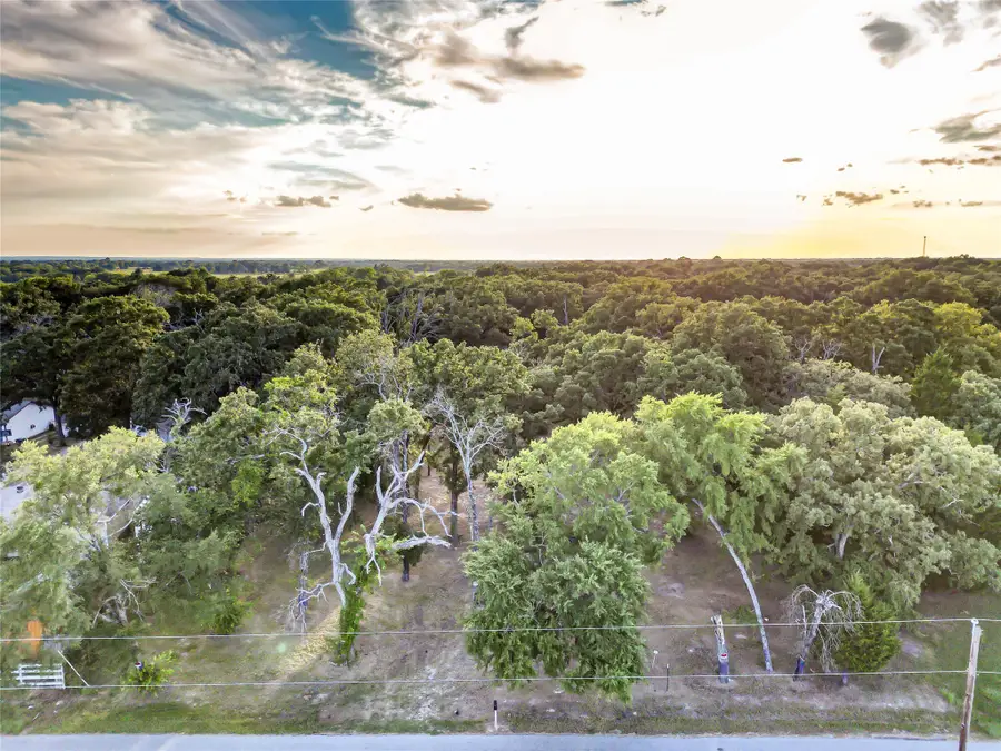 208 N Old Indian Trail, Tool, TX 75143 - Image #2