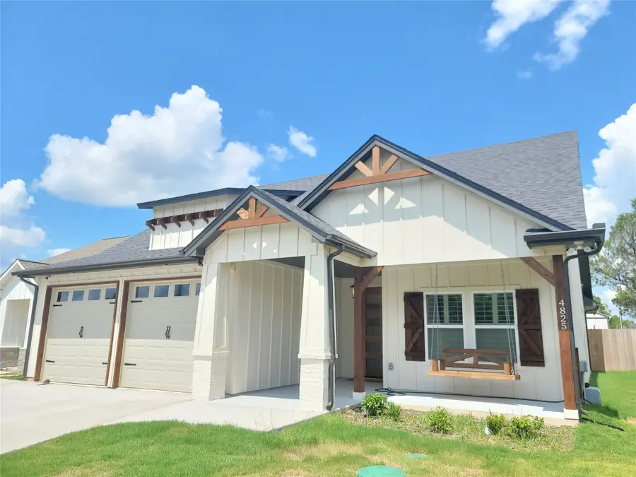 4825 Wichita Street, Granbury, TX 76048 - Image #3