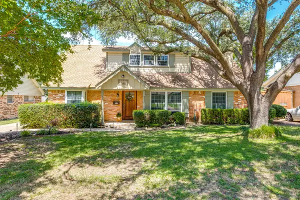 3555 Delford Circle, Dallas, TX 75228