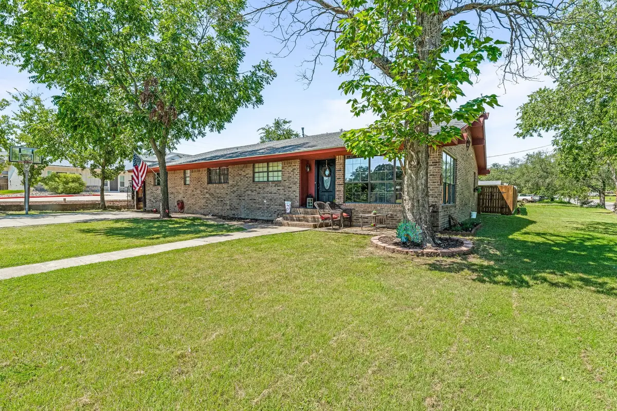 810 Alexander Road, Stephenville, TX 76401 - Image #1