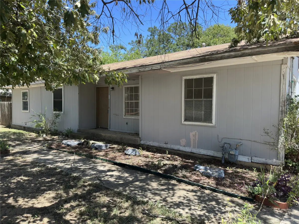 611 S Ruddell Street, Denton, TX 76205 - Image #1