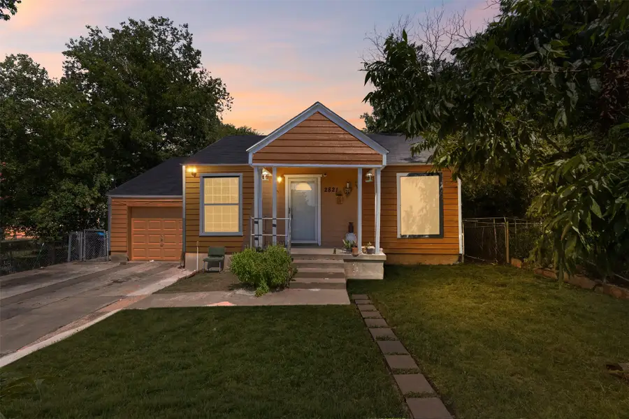 2821 Burchill Road S, Fort Worth, TX 76105 - Image #2