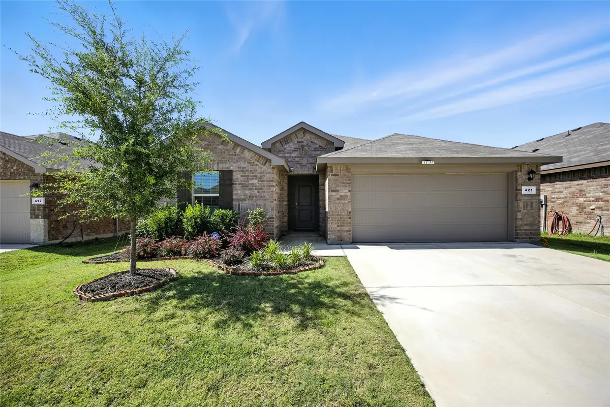 421 Alva Street, Azle, TX 76020 - Image #1