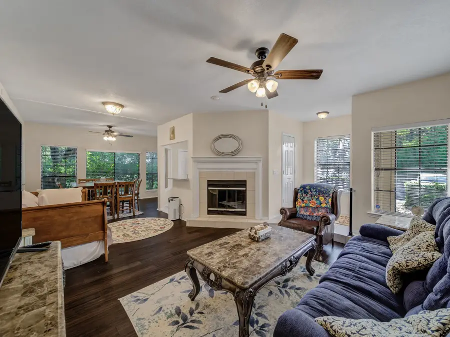 4514 Forestgate Circle, Arlington, TX 76017 - Image #3