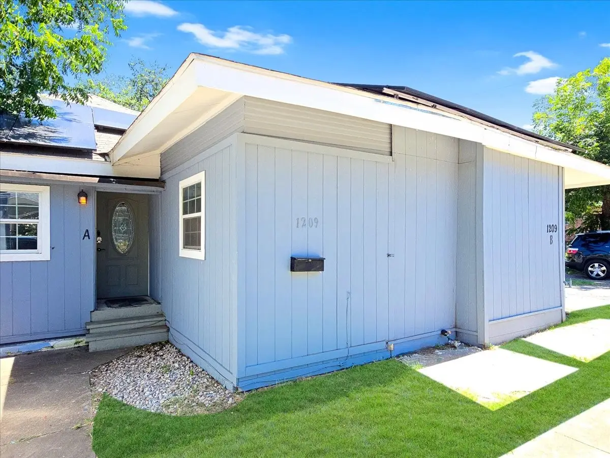 1209 15th Place, Fort Worth, TX 76164 - Image #1