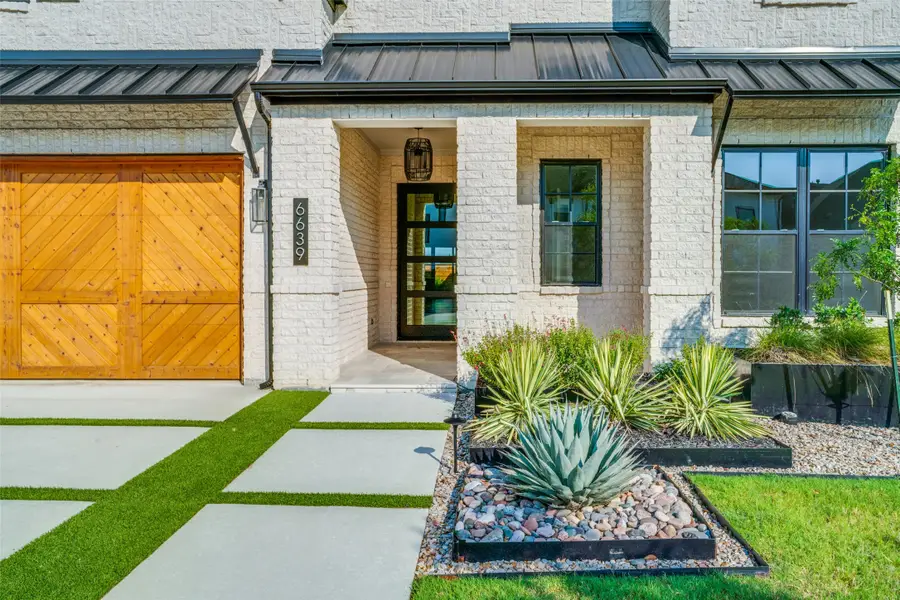 6639 Saxony Court, Frisco, TX 75034 - Image #2