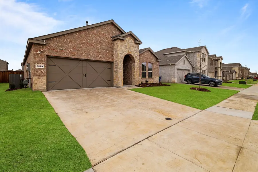 6229 Lassen Court, Celina, TX 76227 - Image #2