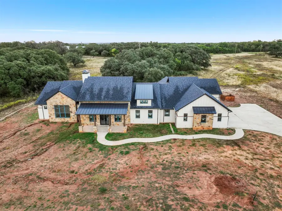 8053 Brownie Luker Boulevard, Granbury, TX 76048 - Image #2