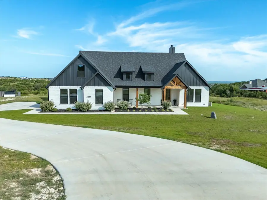 5219 Old Dennis Road, Weatherford, TX 76087 - Image #3