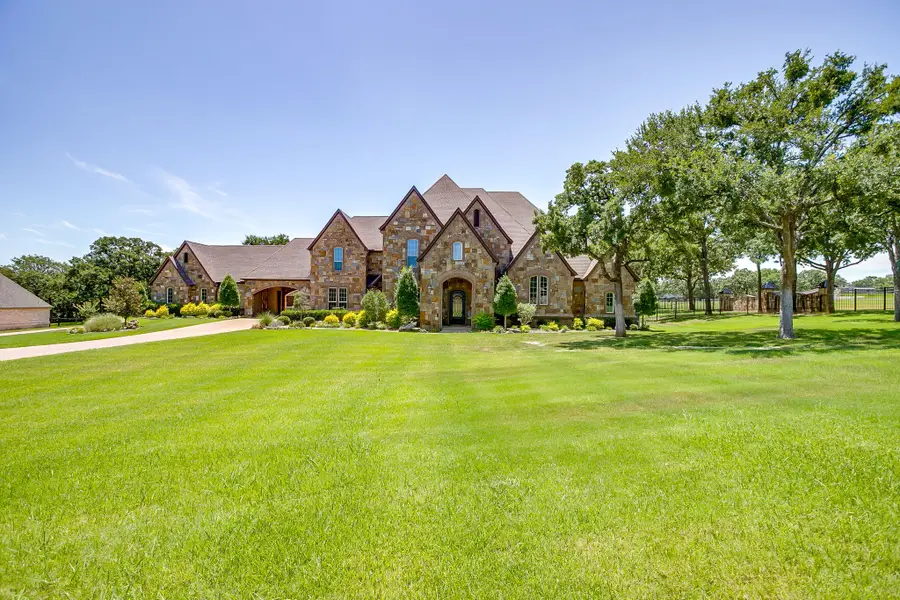 10400 Legacy Estates Drive, Burleson, TX 76028 - Image #2