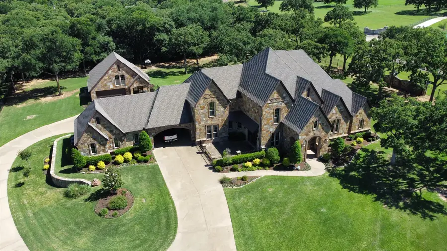 10400 Legacy Estates Drive, Burleson, TX 76028 - Image #3