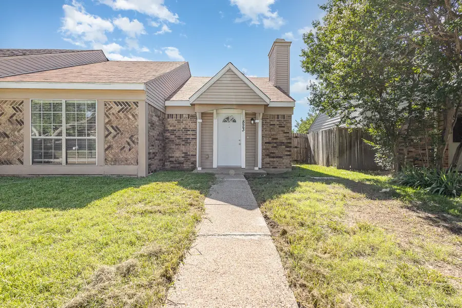 823 Versailles Street, Mesquite, TX 75149 - Image #2