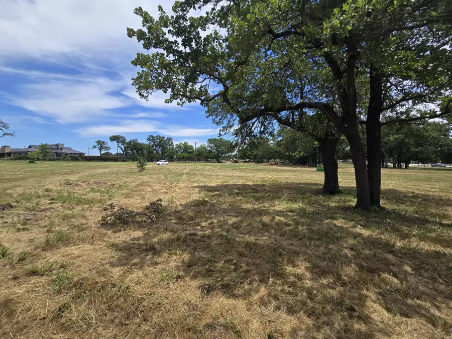 4401 Red Rock Lane, Flower Mound, TX 75022 - Image #2