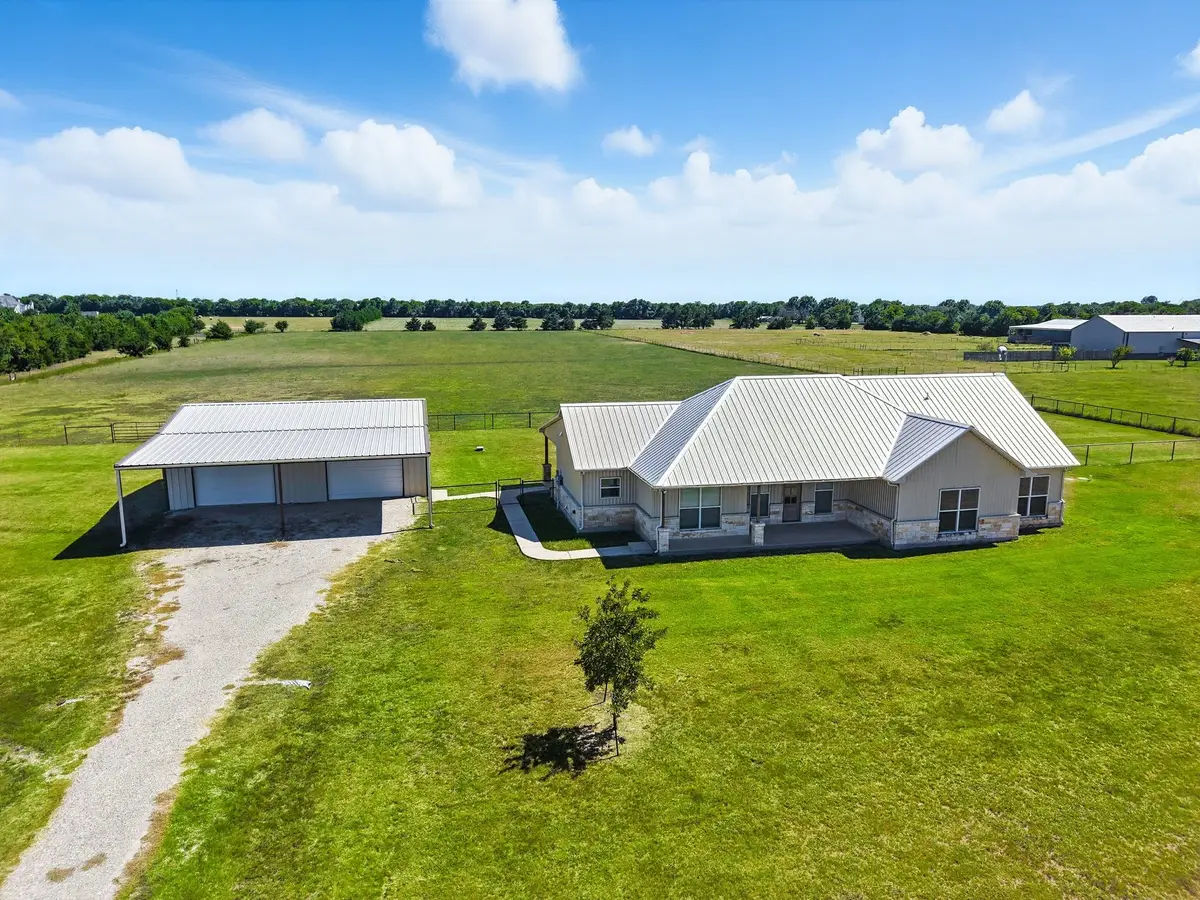 496 Country Road 4730, Leonard, TX 75452 - Image #1