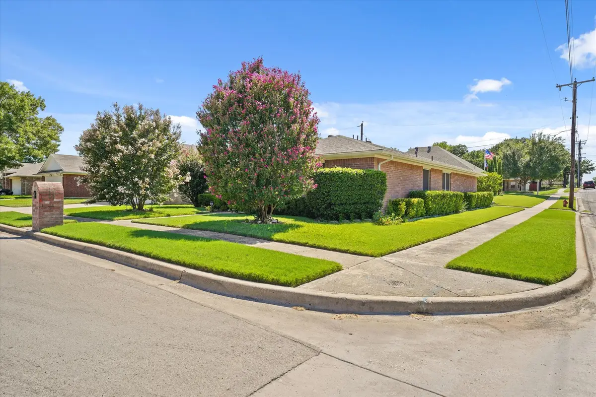 6921 Westover Way, North Richland Hills, TX 76182 - Image #1