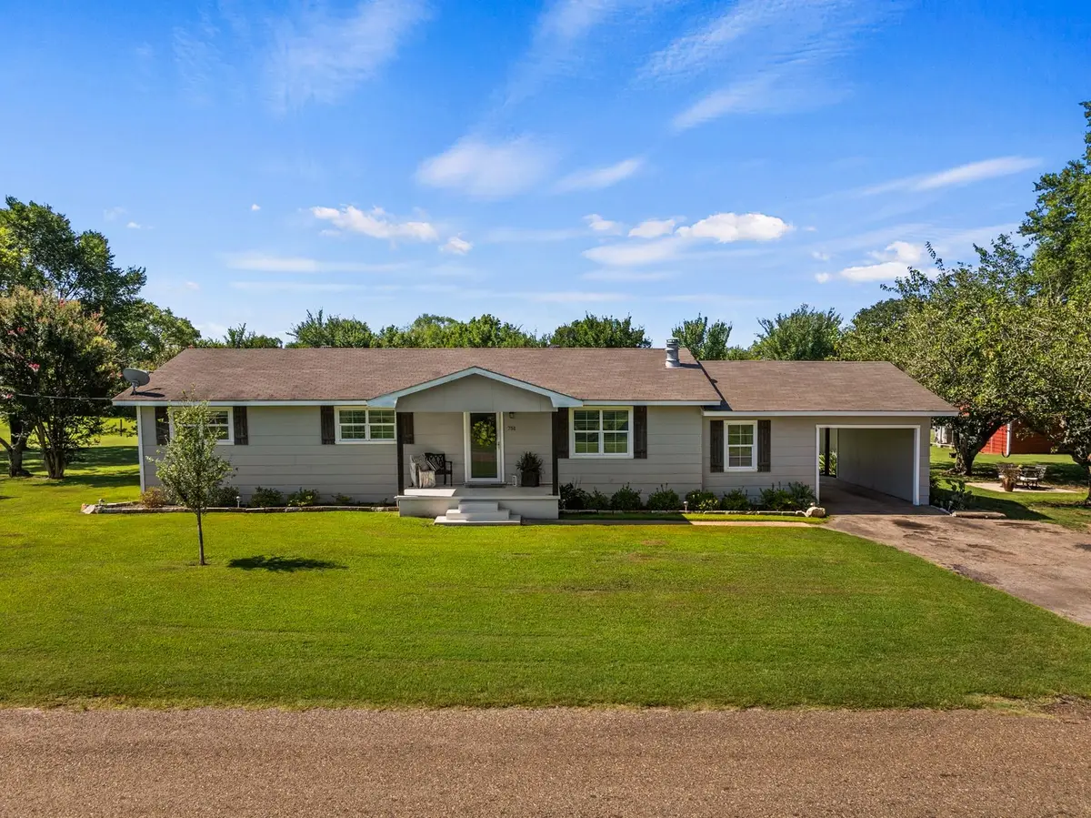 751 NW County Road 1010, Mount Vernon, TX 75457 - Image #1