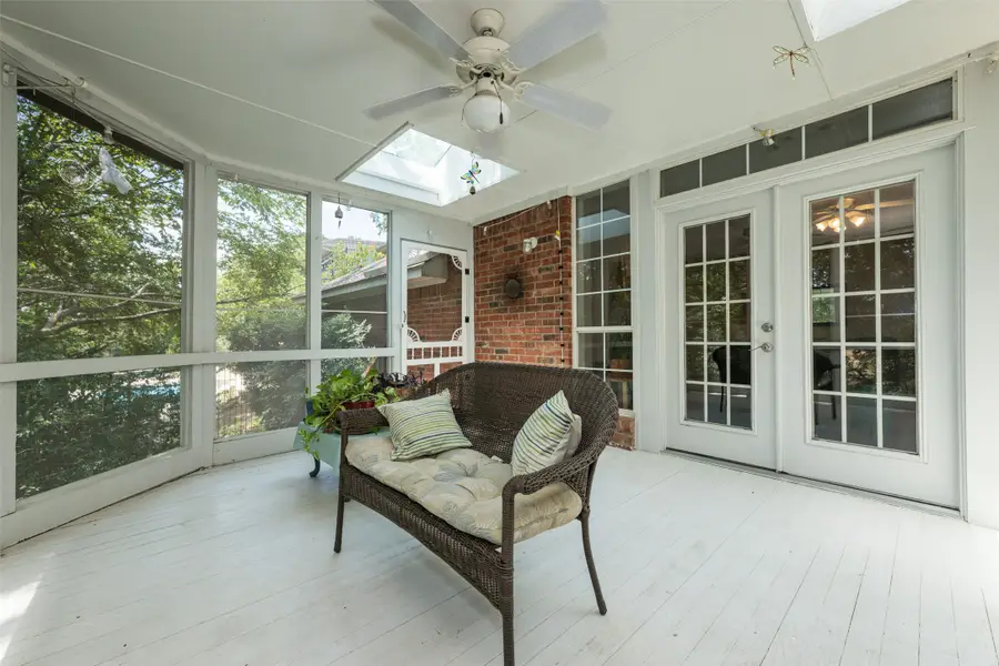 426 Moran Drive, Highland Village, TX 75077 - Image #3