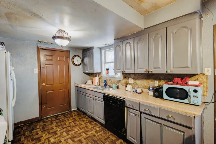 14049 Rawhide Parkway, Farmers Branch, TX 75234 - Image #3