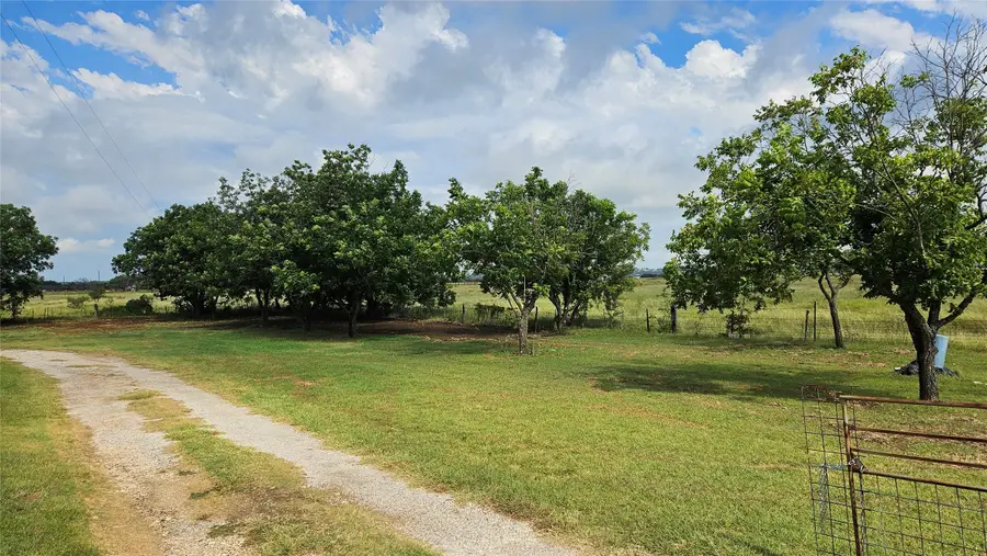 521 State Highway 16 N, Goldthwaite, TX 76844 - Image #2