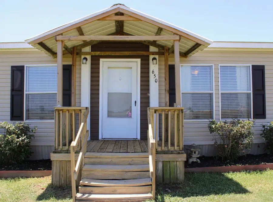 650 Lone Star Road, Whitesboro, TX 76273 - Image #2