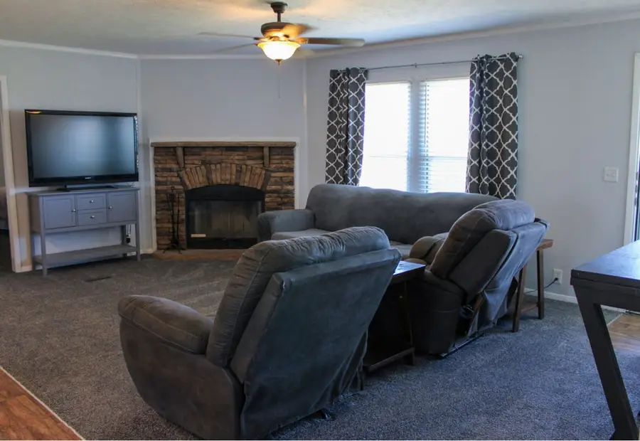 650 Lone Star Road, Whitesboro, TX 76273 - Image #3