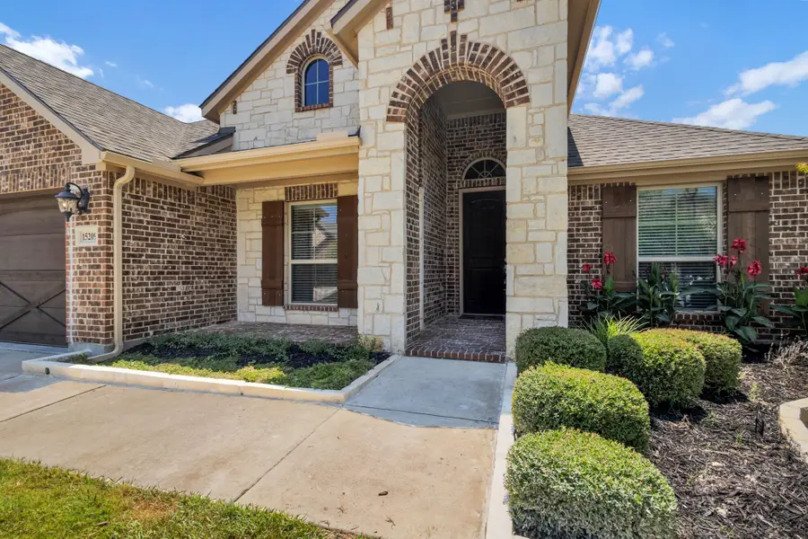 15209 Everly Court, Aledo, TX 76008 - Image #2
