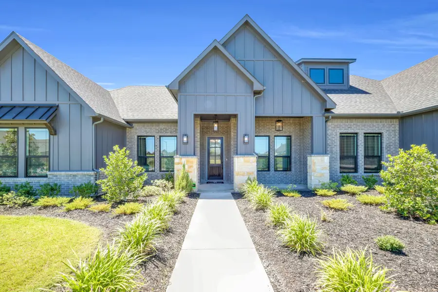 111 Muscogee Drive, Waxahachie, TX 75165 - Image #3