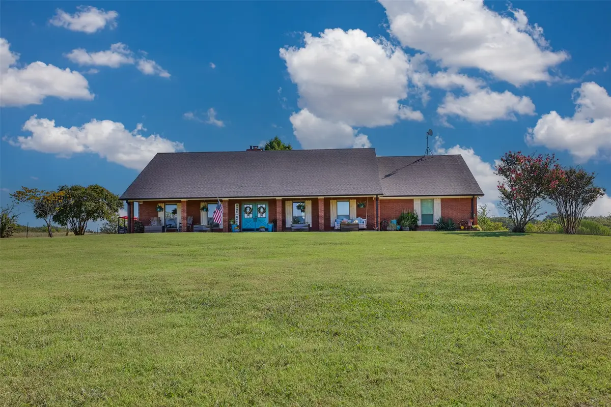 491 Navajo Road, Whitesboro, TX 76273 - Image #1