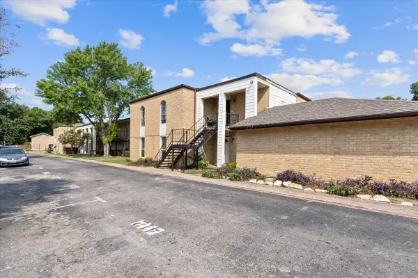 6016 Westridge Lane #408, Fort Worth, TX 76116