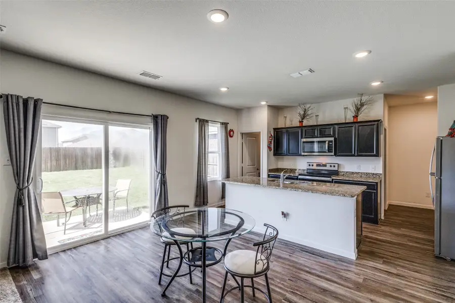 5525 Mcmahan Lane, Fort Worth, TX 76036 - Image #2