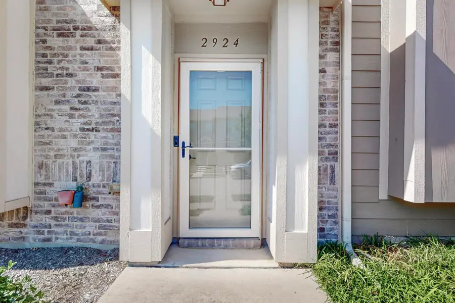 2924 Peyton Brook Drive, Fort Worth, TX 76137 - Image #3