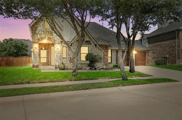 841 Branch Crossing, Lantana, TX 76226