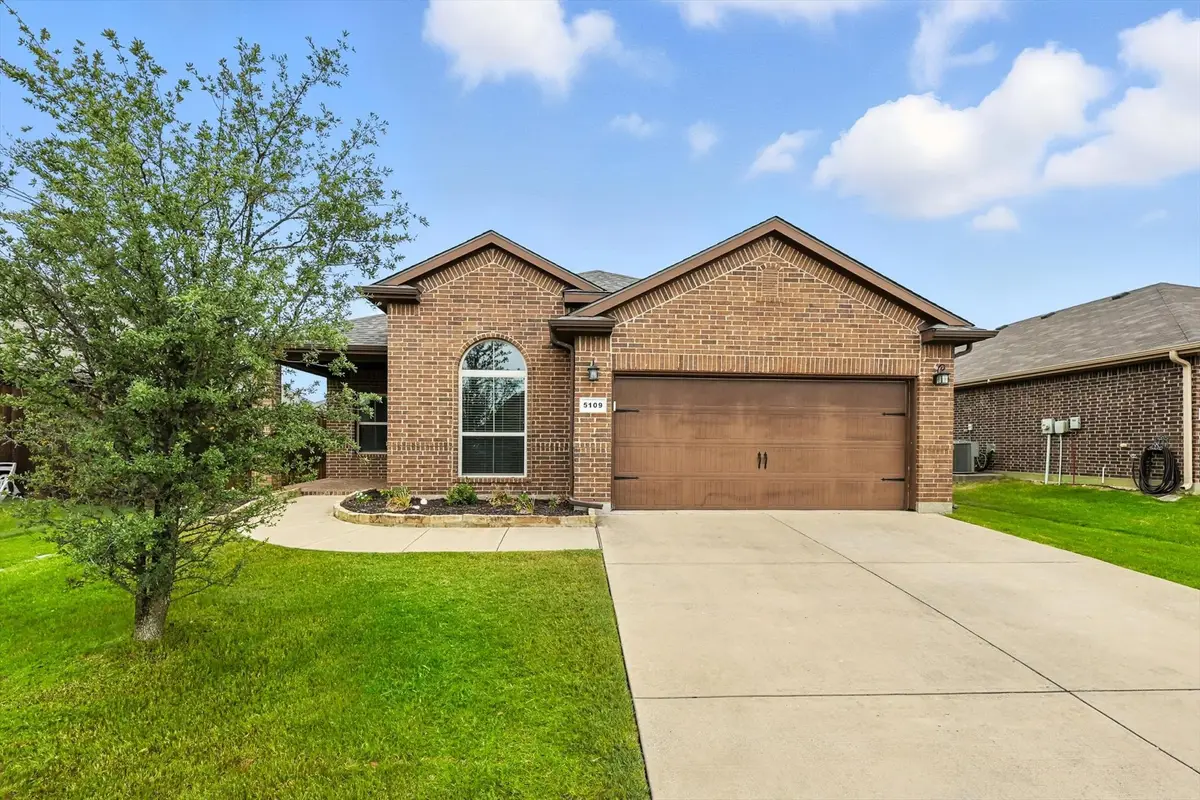5109 Meadow Lane, Krum, TX 76249 - Image #1