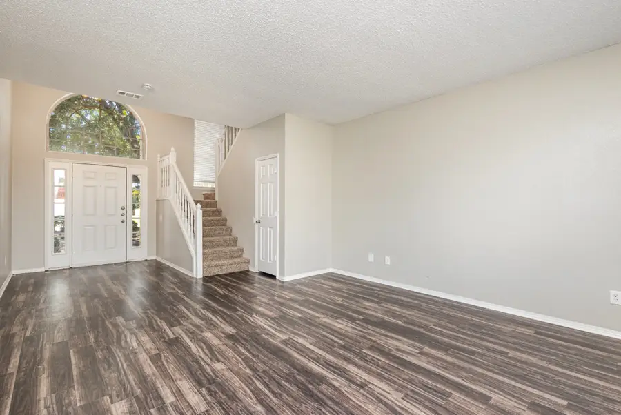 7100 Layla Road, Arlington, TX 76016 - Image #2